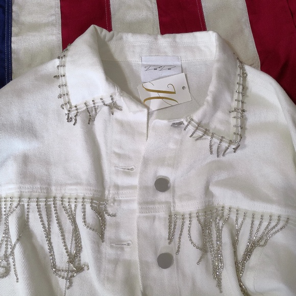 NWT Dee Dee Rhinestone Fringed White Denim Jacket OverSized Small (P23,L16.5) - Picture 5 of 7